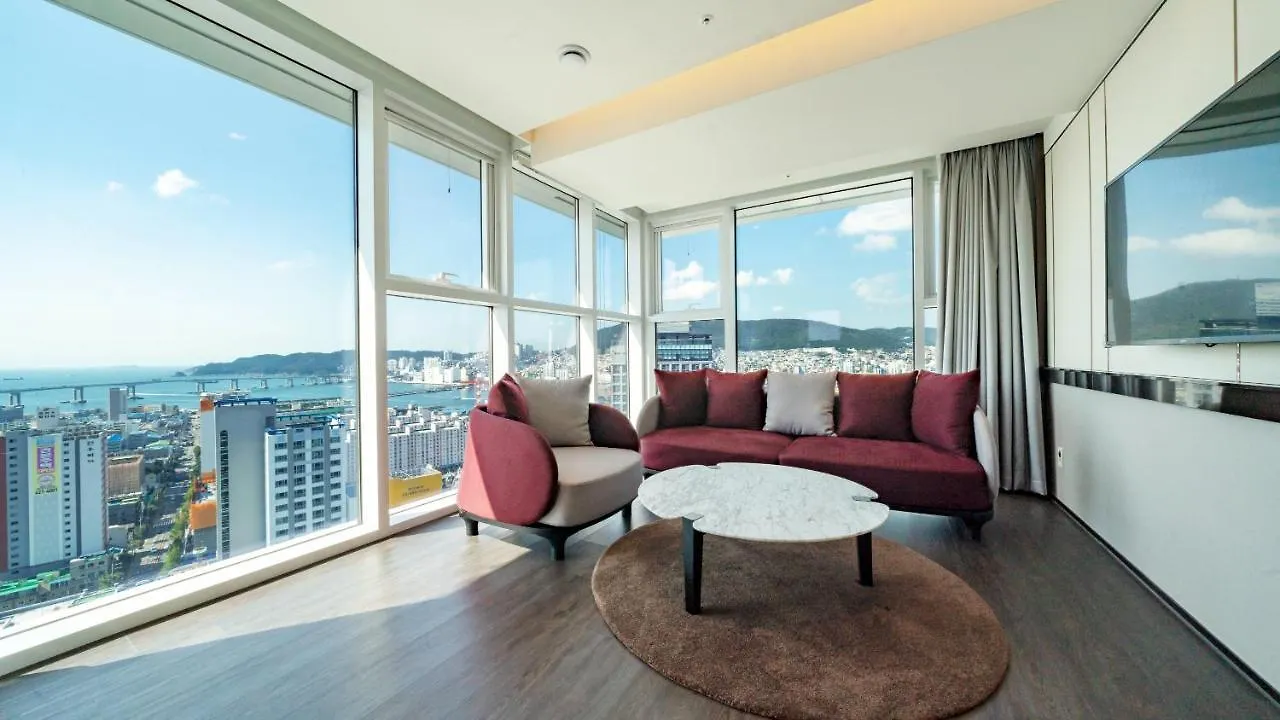 Lavalse Hotel Busan 4*,  South Korea